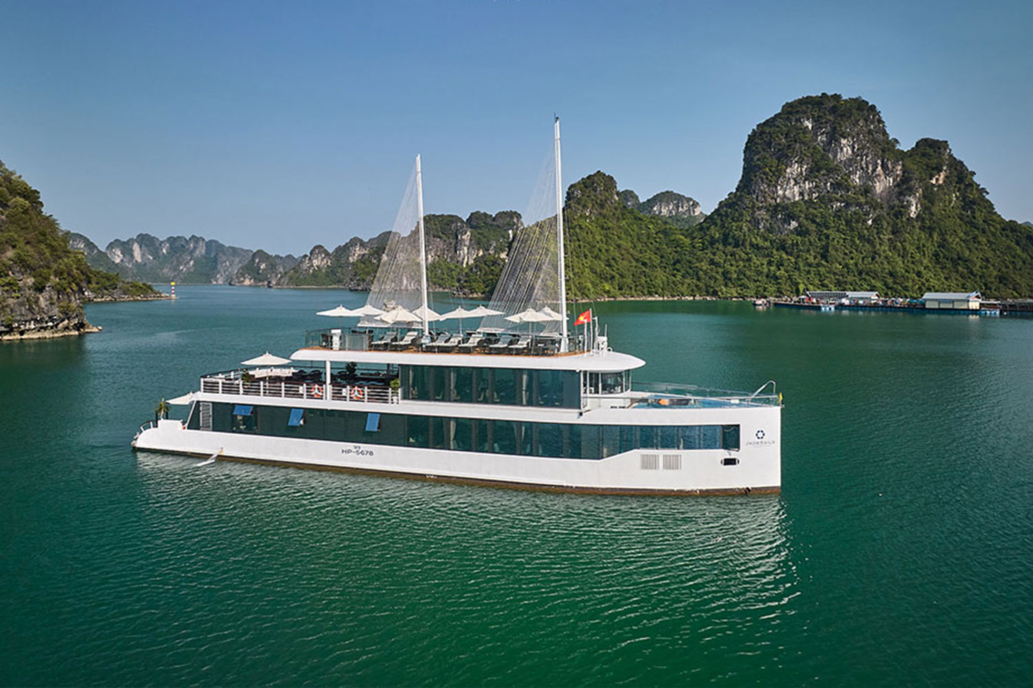 Jade Sail Cruise Halong Bay 1 Day