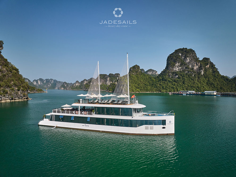 Jade Sail Cruise Halong Bay 1 Day