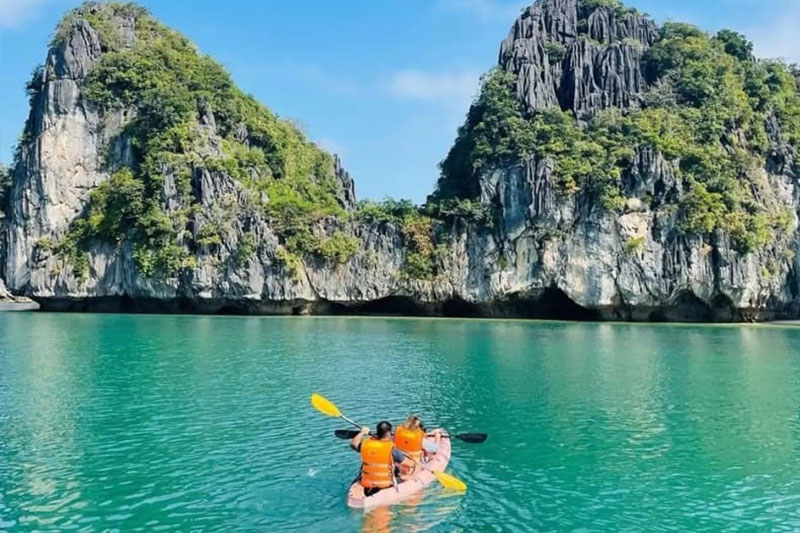 The Natural Wonders That Make Lan Ha Bay So Unique | Jade Sails Halong